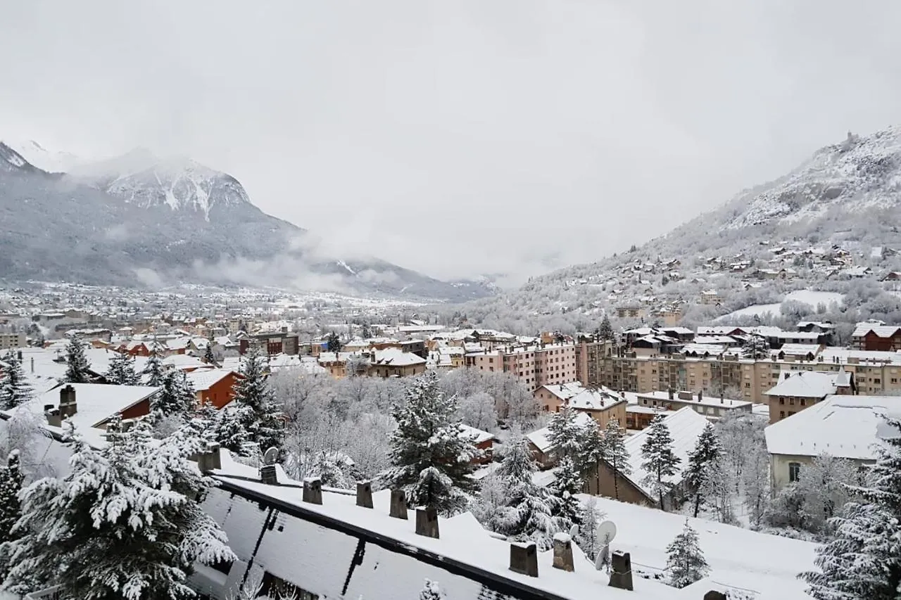 Apartment With View Of Prorel Briancon